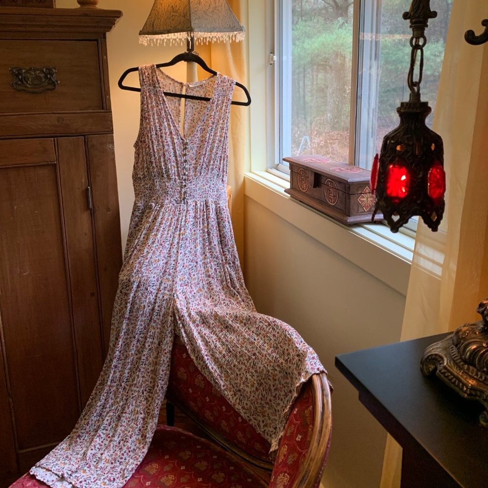 Jumpsuit/dress, Dex, Size medium, Floral.